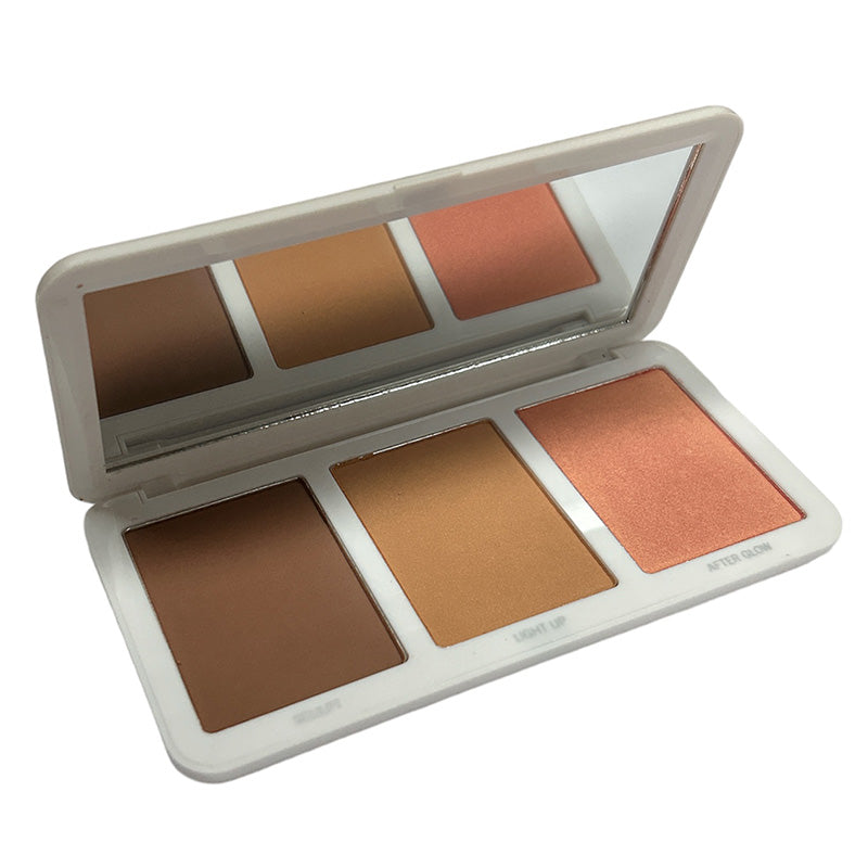 Model's Own Sculpt & Glow Contour Palette Tan To Deep